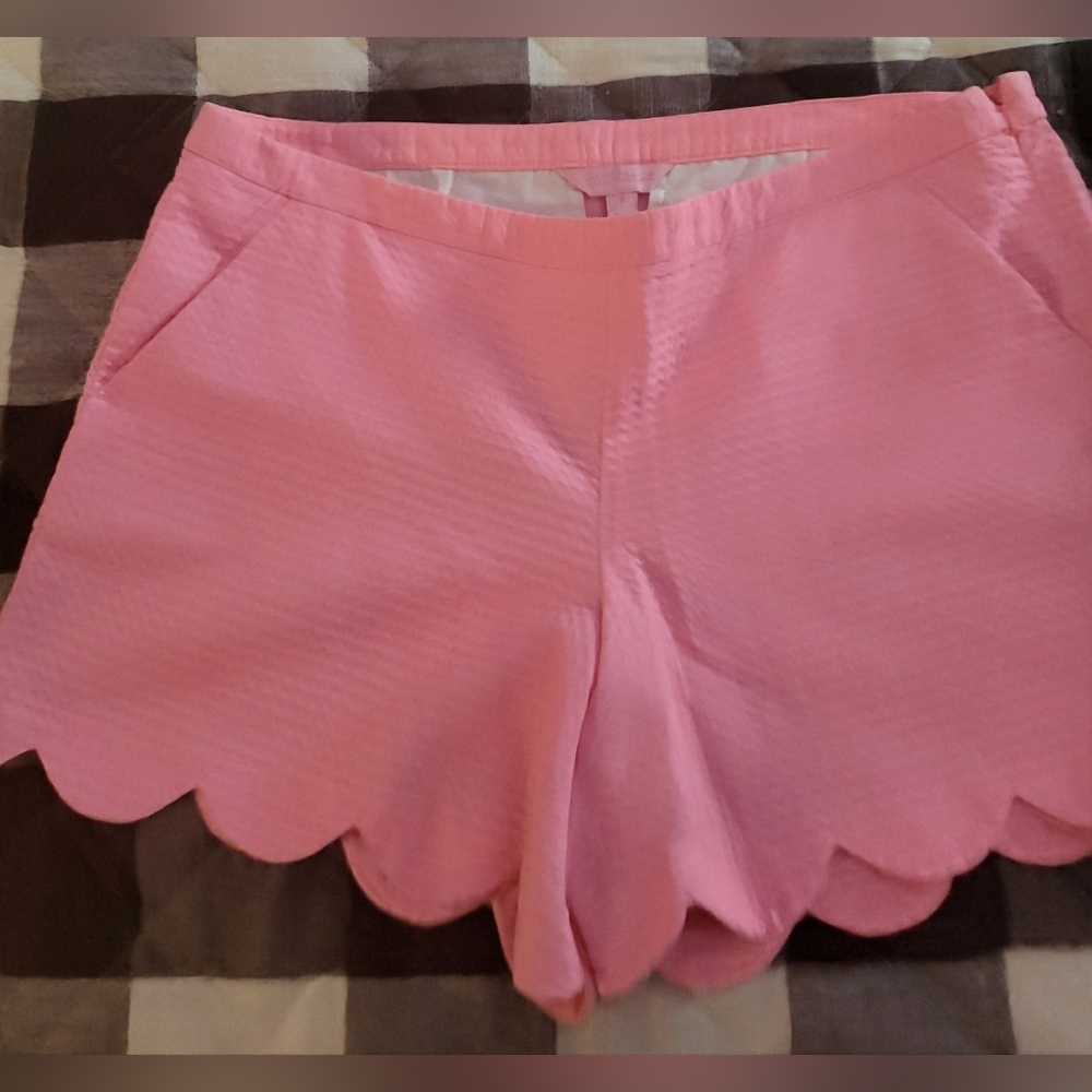 Lilly Pulitzer Pink Scalloped Hem Women's Shorts